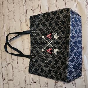 Thirty-one Around Town Tote Navy with AA monogram. Excellent condition.